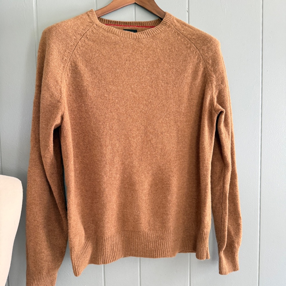 J.Crew Mens Camel Lambswool Raglan Crewneck Sweater Style 15676 Sz M Preppy